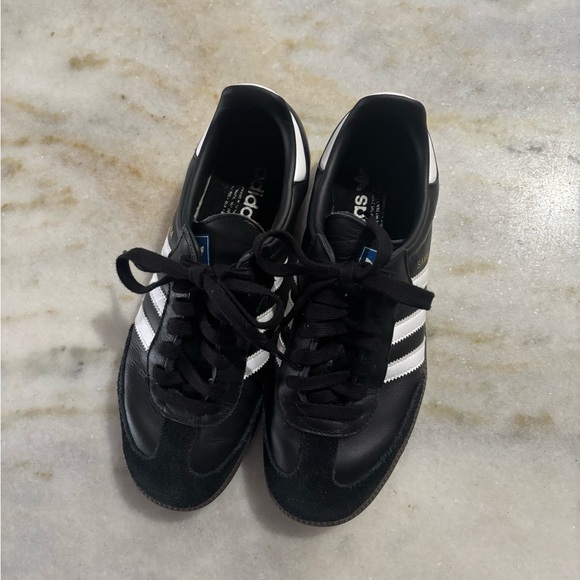 Adidas sambas size 6.5 men’s/ 8.5 women's - Picture 2 of 5